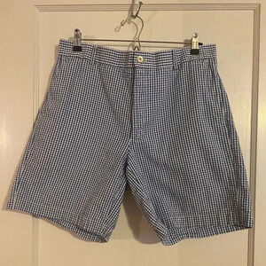 Southern Tide skipjack shorts
